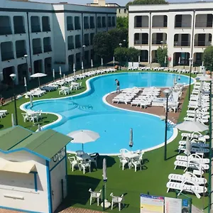Dorado 8p Resort